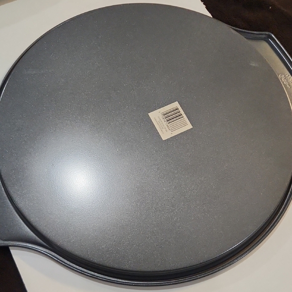 Wilton Silver Pizza Pan with Handles - Picture 3 of 4